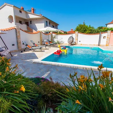 Monte Grande Villa *